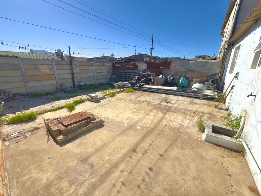 2 Bedroom Property for Sale in Steenberg Western Cape